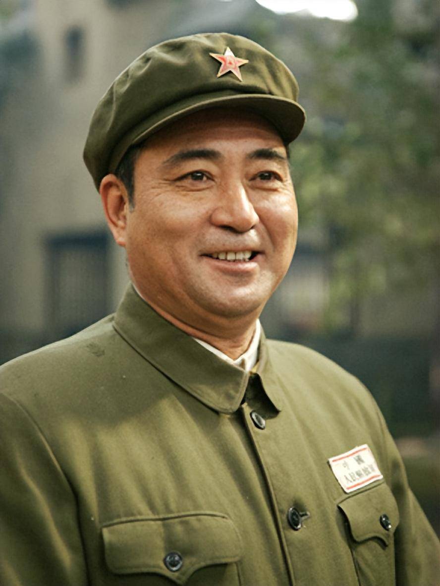 几年后,翟乃社再婚.他的妻子叫王立波,是江西人.