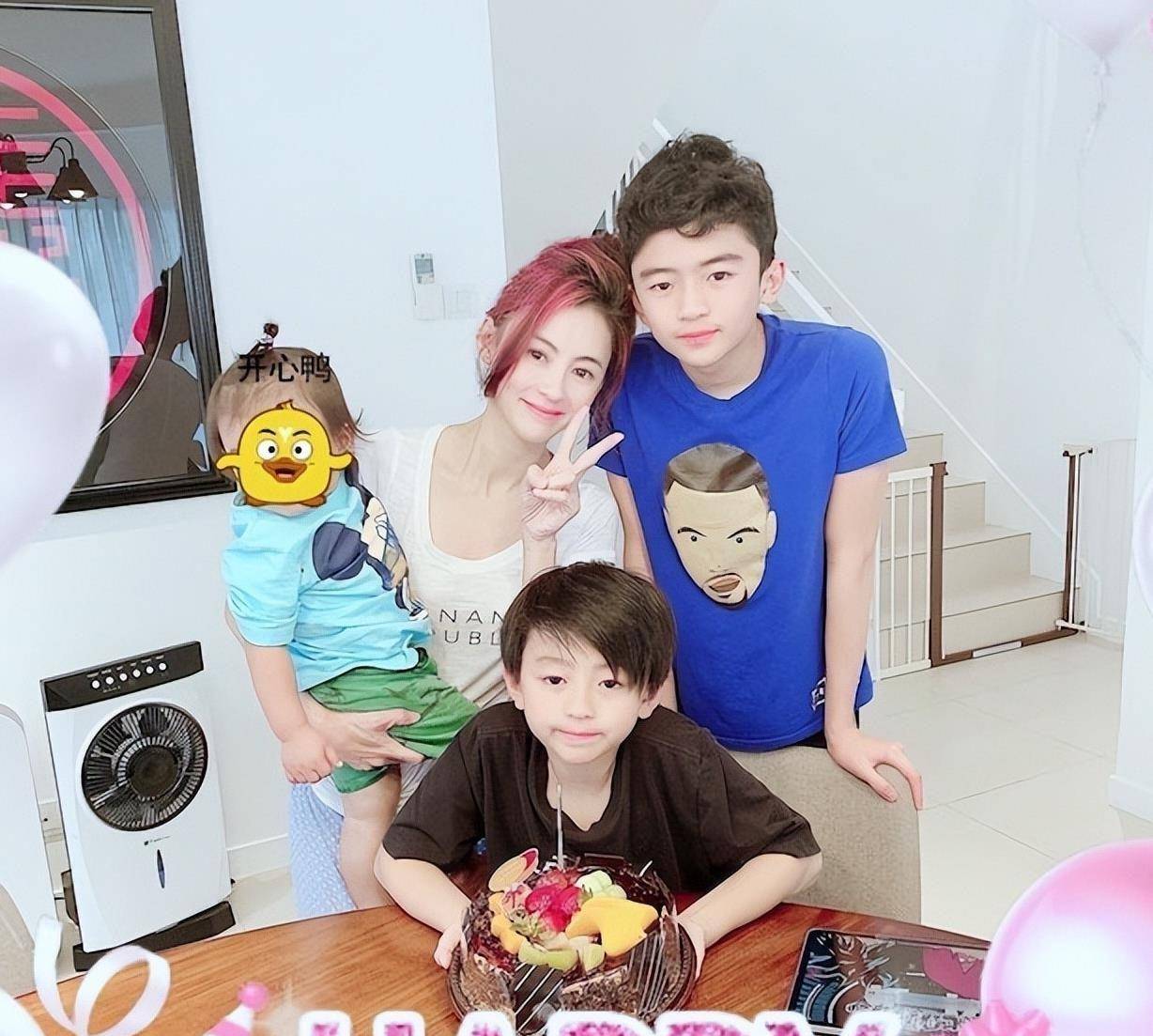 超市维护妈妈,眼神犀利差点和不礼貌的网友动手_张柏芝_lucas_上图