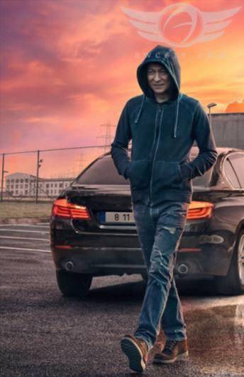 为即将上映的新片《侠盗联盟》最宣传这是冯德伦执导并担任编剧的电影