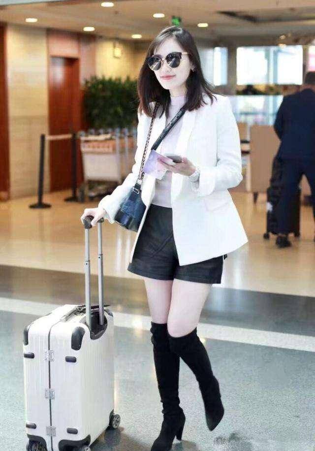 马蓉近照曝光,穿着时尚,雪天秀美腿,"少女感"十足_整体_因为_短裤