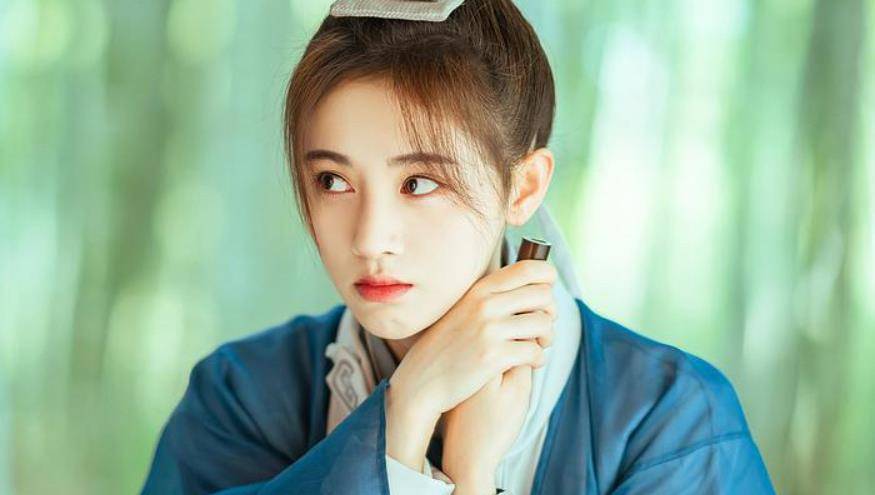 鞠婧祎新剧女扮男装遭批,被称无法扮丑的演员,这妆容没眼花吧?