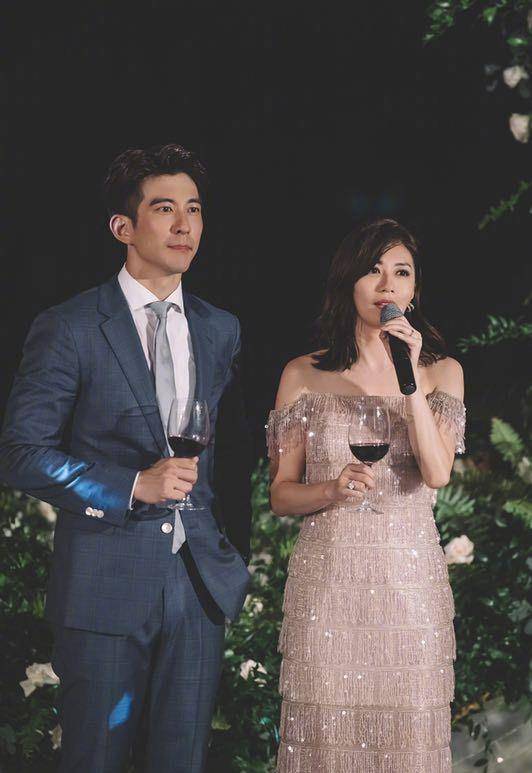 贾静雯晒与修杰楷婚纱照,女儿感慨:妈妈终于嫁给了对的人_梧桐_修杰凯