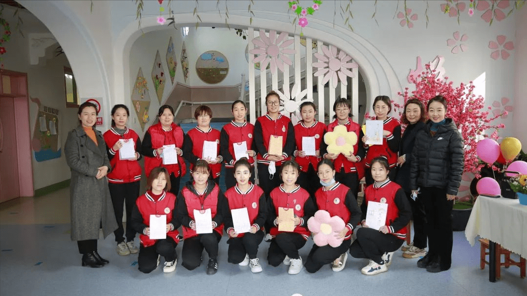 密云区世纪英才实验幼儿园庆祝"三八国际劳动妇女节"_爱的_方式_节日