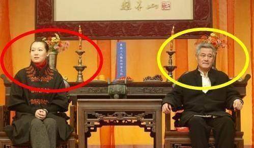 赵本山女儿小时候近照曝光，方脸大眼呆萌，十年变化天壤之别！