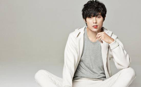 张超道歉避重就轻,"第三者"金晨工作室声明更有意思_格格_小三_网友