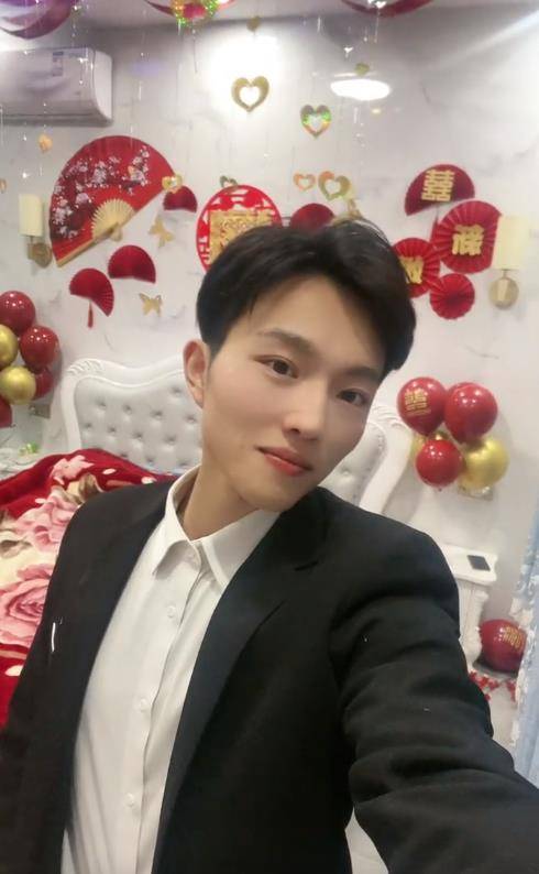 黄琴前男友杨少大婚,新娘全程带口罩引热议,杨少发飙秒变杨大爷_直播