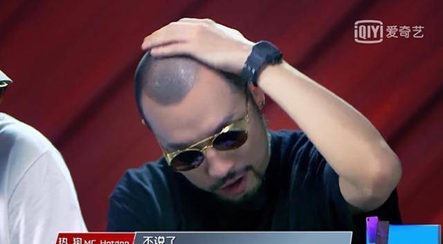 邓紫棋潘玮柏等导师爆金句后,热狗这句"我的小老弟"承包新笑点_张震岳