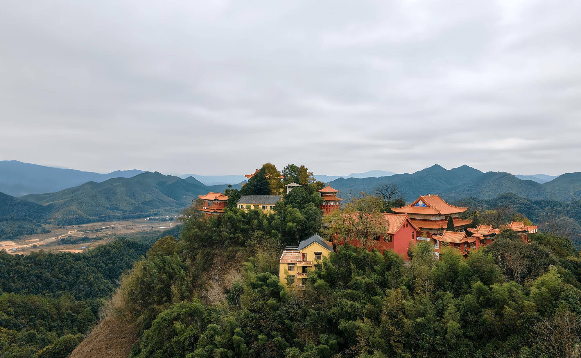 藏在全南高山之巅的天龙山寺,至今400多年历史,常年香火旺盛_寺庙