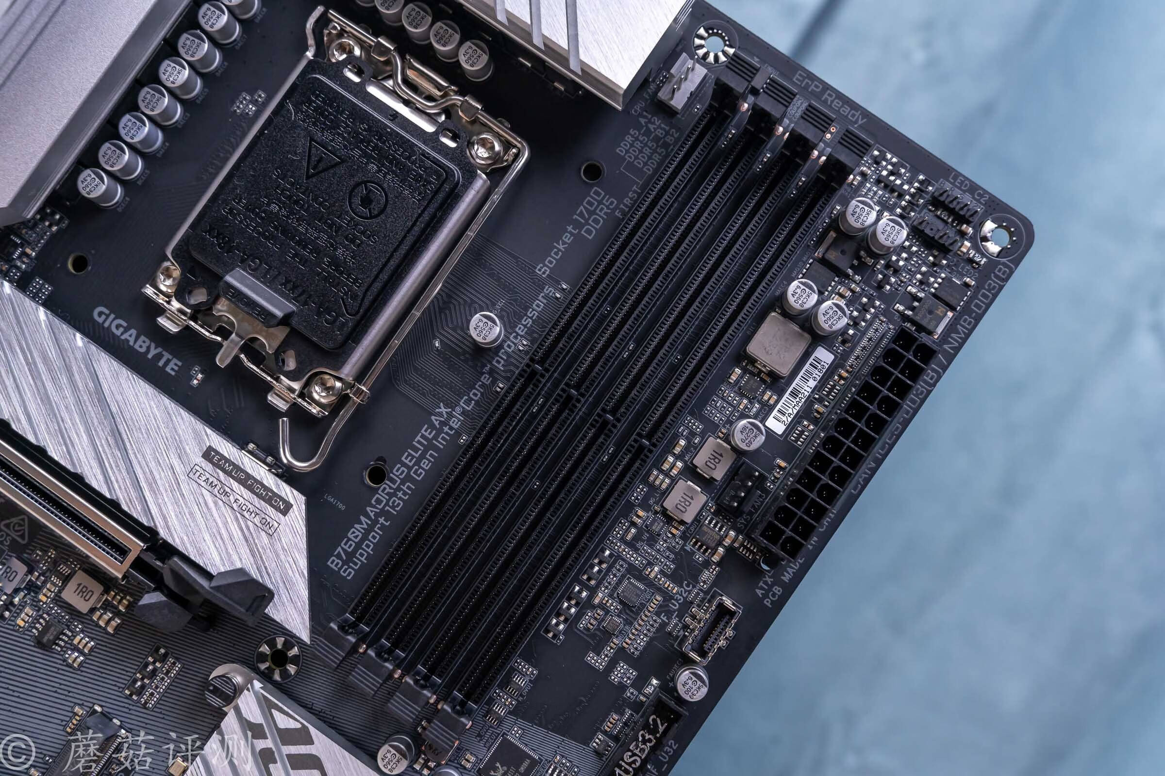 出色用料,漂亮颜值,技嘉b760m小雕wifi主板 拆解评测_供电_插座_金属