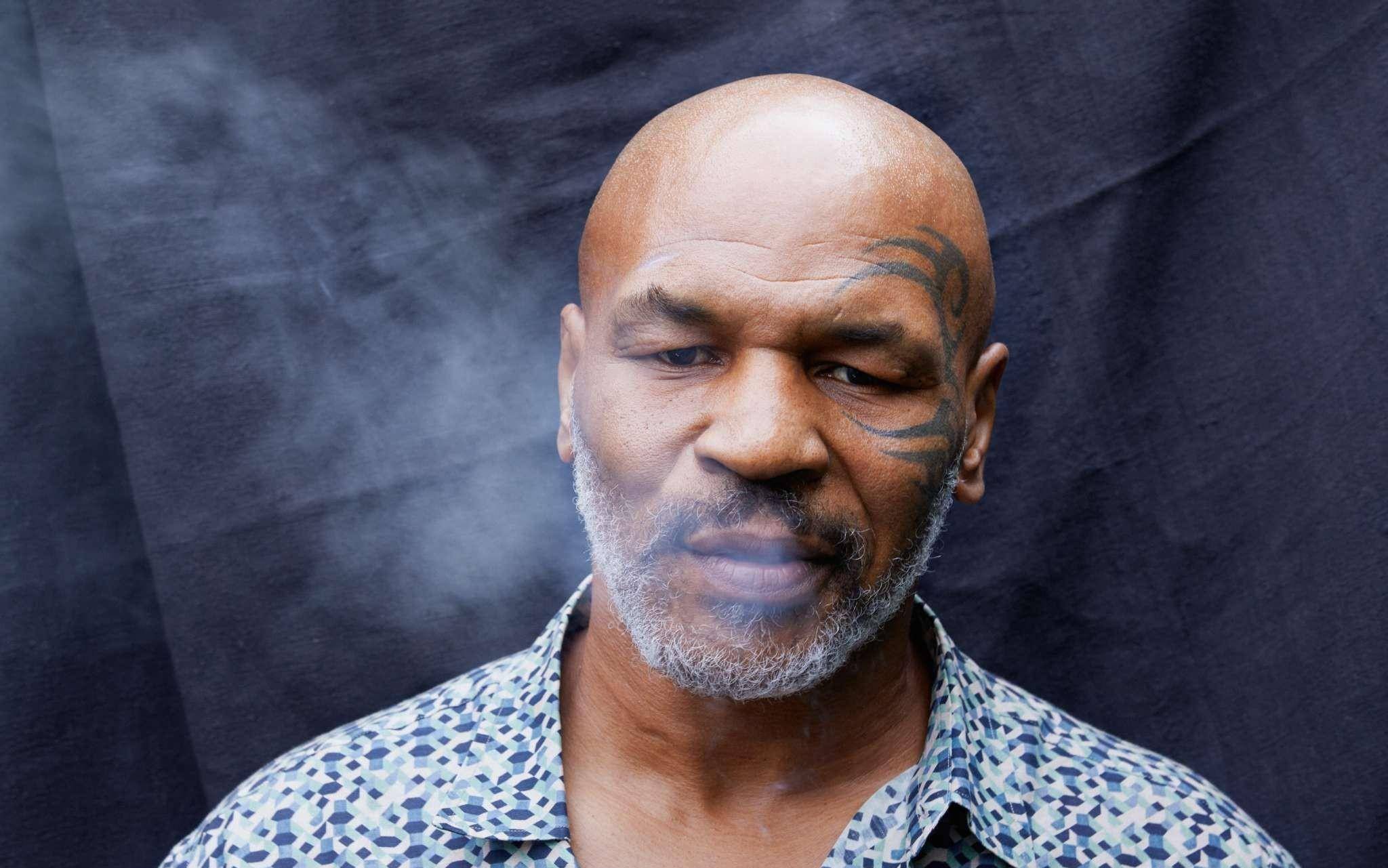 拳王泰森罕见赞扬梅威瑟,表示对方是100年来最伟大的拳手_麦格雷戈