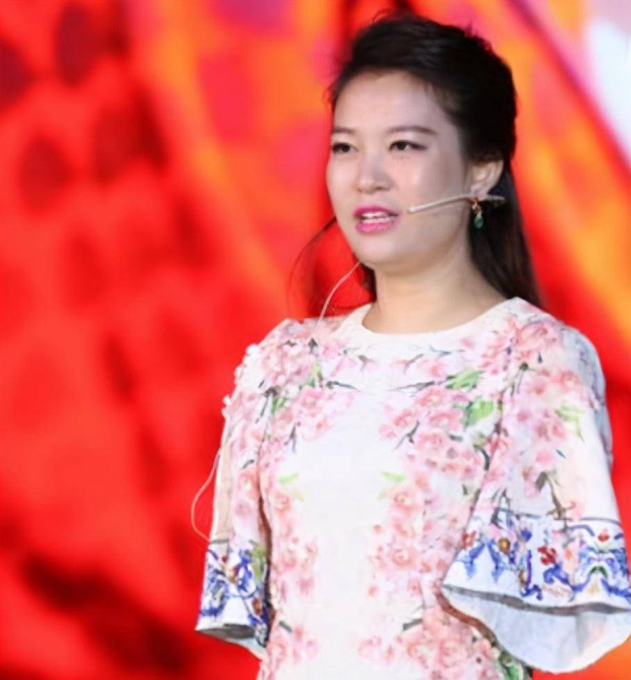 23岁无臂美女,台上牵手小伙,下台就分手,雷庆瑶现状如何?