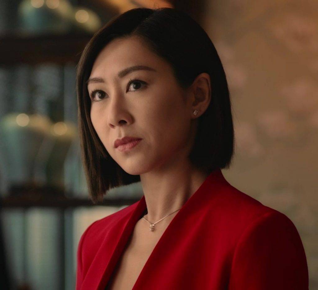 正直剪胡定欣展超强背肌抢镜,兴奋自荐为《屠敏外传》!