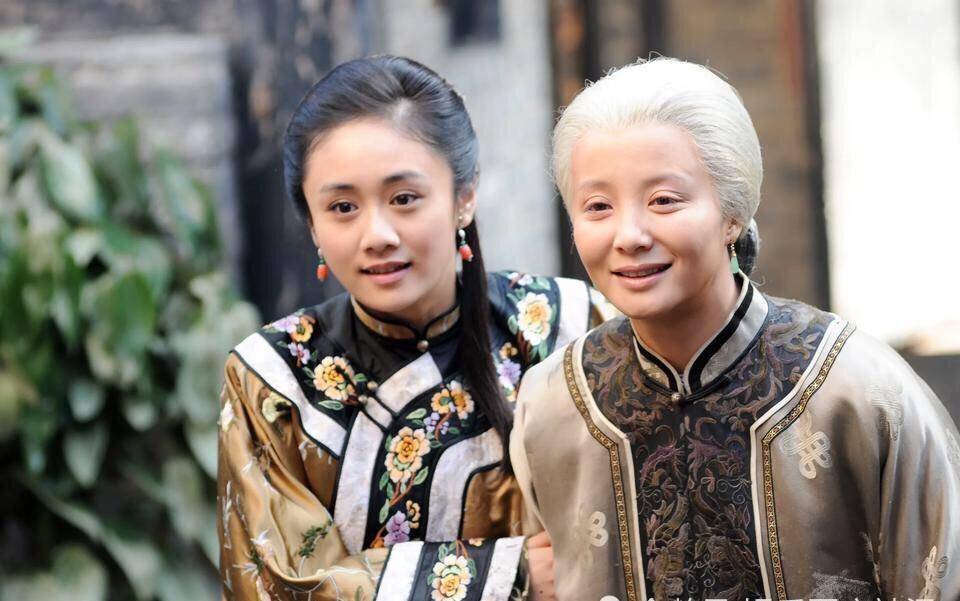 女主角陶红在开播之前社交平台上为电视剧打call:"电视剧河洛康家你的