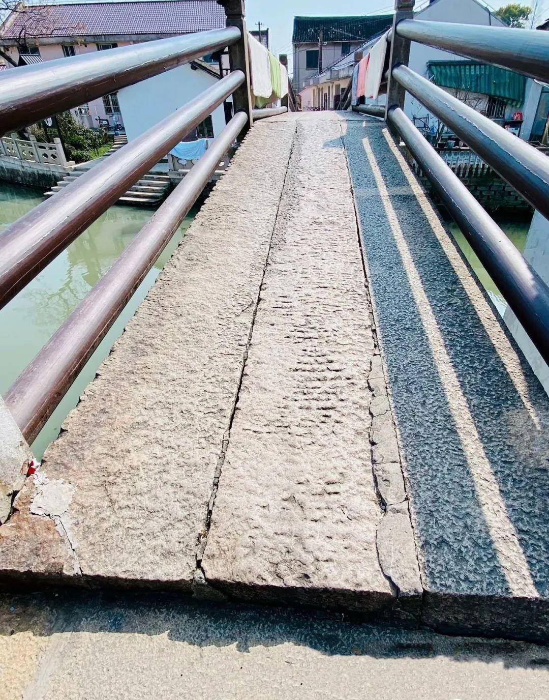 花米庄行(奉贤庄行南桥塘历史文化风貌区)_花田_油菜花_老街