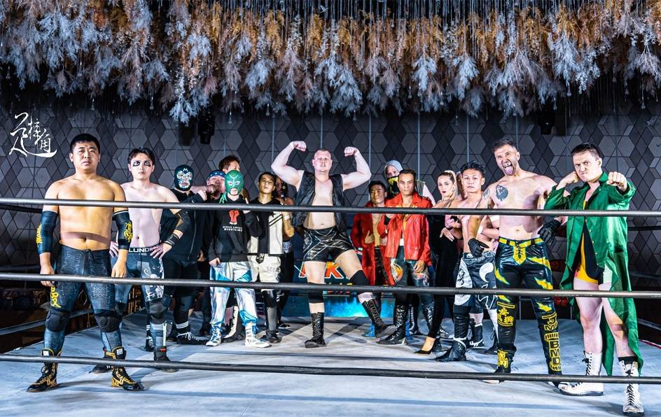 是我孤陋寡闻了,原来这么多摔角冠军腰带里都有中国元素!