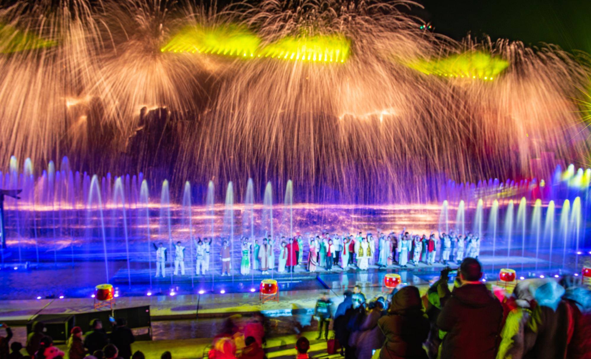 铁花·江苏情》,在著名的茶禅小镇——江苏宜兴西渚镇白塔村最新上演