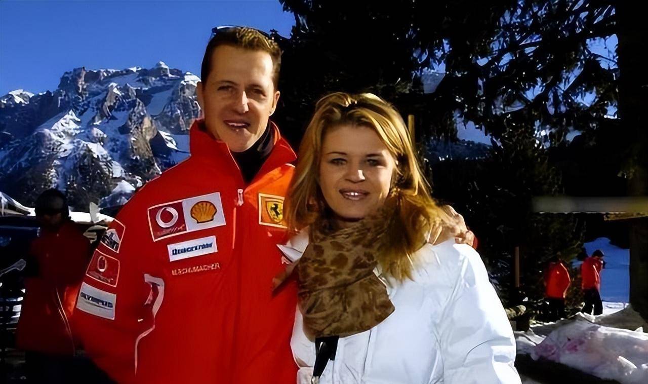 2013年舒马赫昏迷,妻子科琳娜9年花20亿救夫,卖车卖房也不放弃_比赛