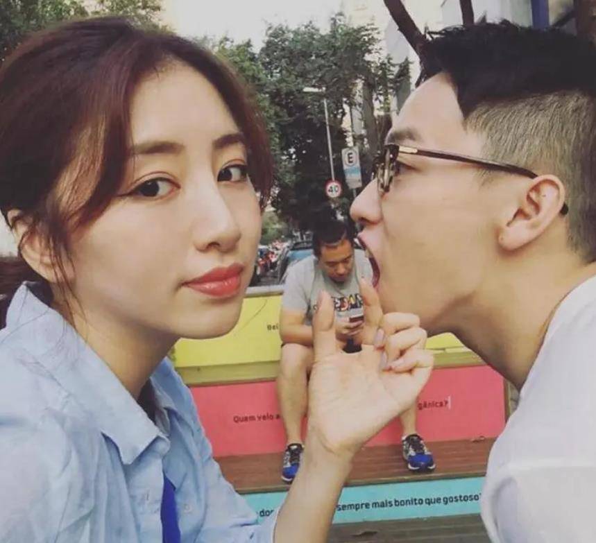 体操女神周捷:身高163却嫁给了身高只有158的邹凯她快乐吗?