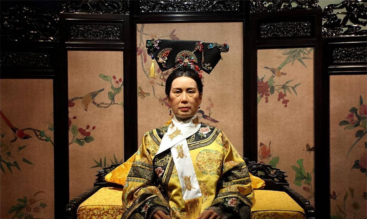 慈禧太后究竟有多奢侈?