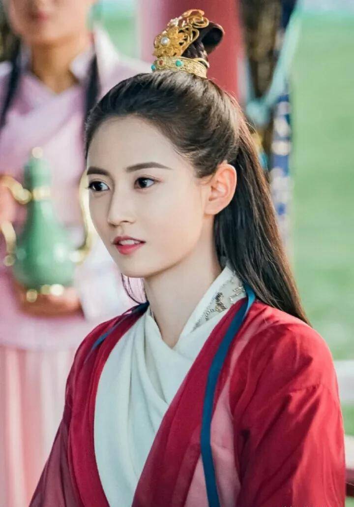 让陈玉琪走红的是《倚天屠龙记》中的赵敏一角.