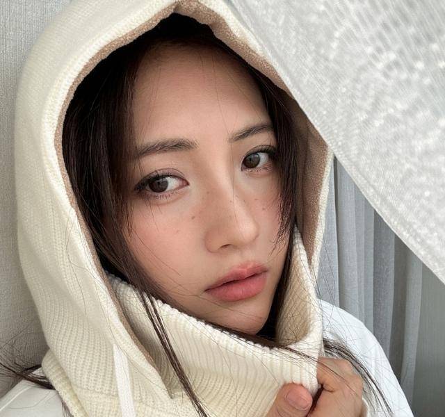 张小飞以《你好李焕英》登顶,张颂文以《狂飙》登顶.