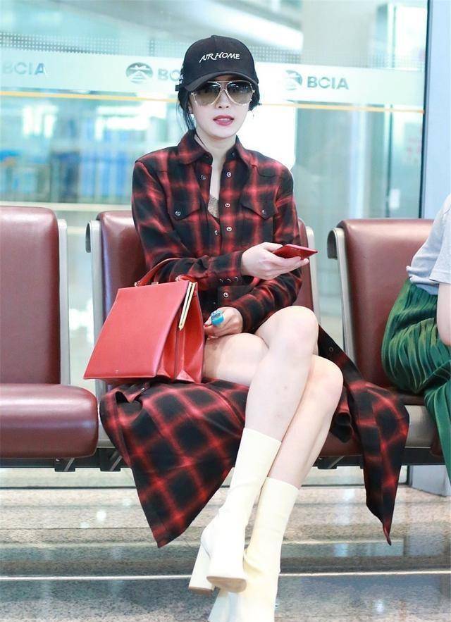 学时尚达人杨幂这样穿,好看又时尚又高级_鞋子_效果_长度