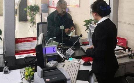 5千万存款剩30，他将银行告上法庭却败诉，银行：不是我们的责任