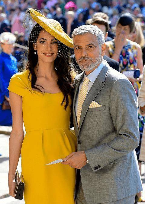 老大衣接地气,对威廉甜甜微笑凯特王妃的女装真是太美了!