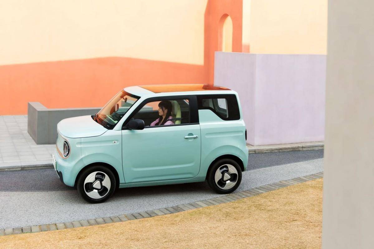 99万起,还有直流快充和全景天幕,试吉利熊猫mimi_搜狐汽车_搜狐网