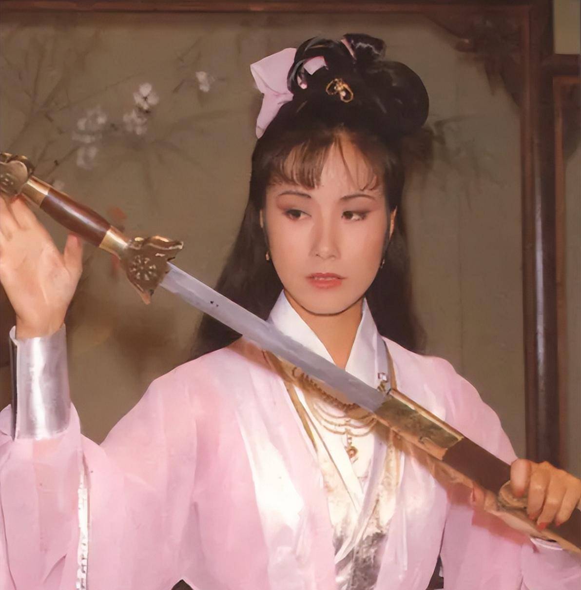 《楚留香传奇》44年,演员境况唏嘘,有人摆地摊,有人老公当和尚_汪明荃