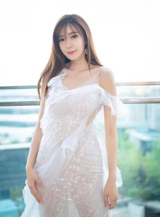 谁是你心中的时尚女神?人间宠儿?_合作_悲欢_余生