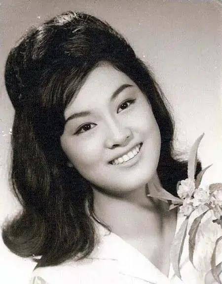 25位邵氏女明星,万种时尚,芳华绝代,命运大不同_代表作_香港_影后