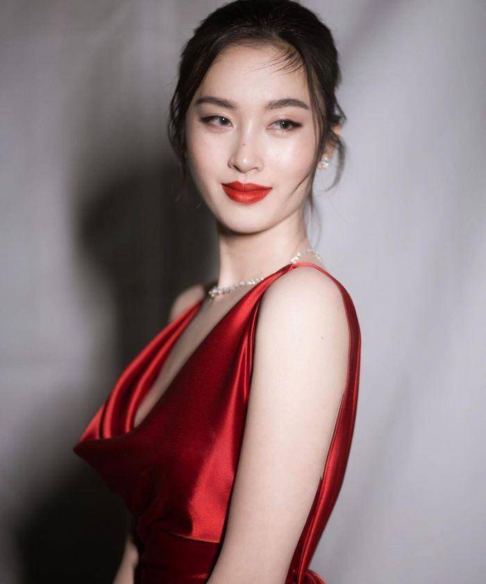 「泰星日志」之nong poy:一个真正活出自我的跨性别美女_生活_女孩