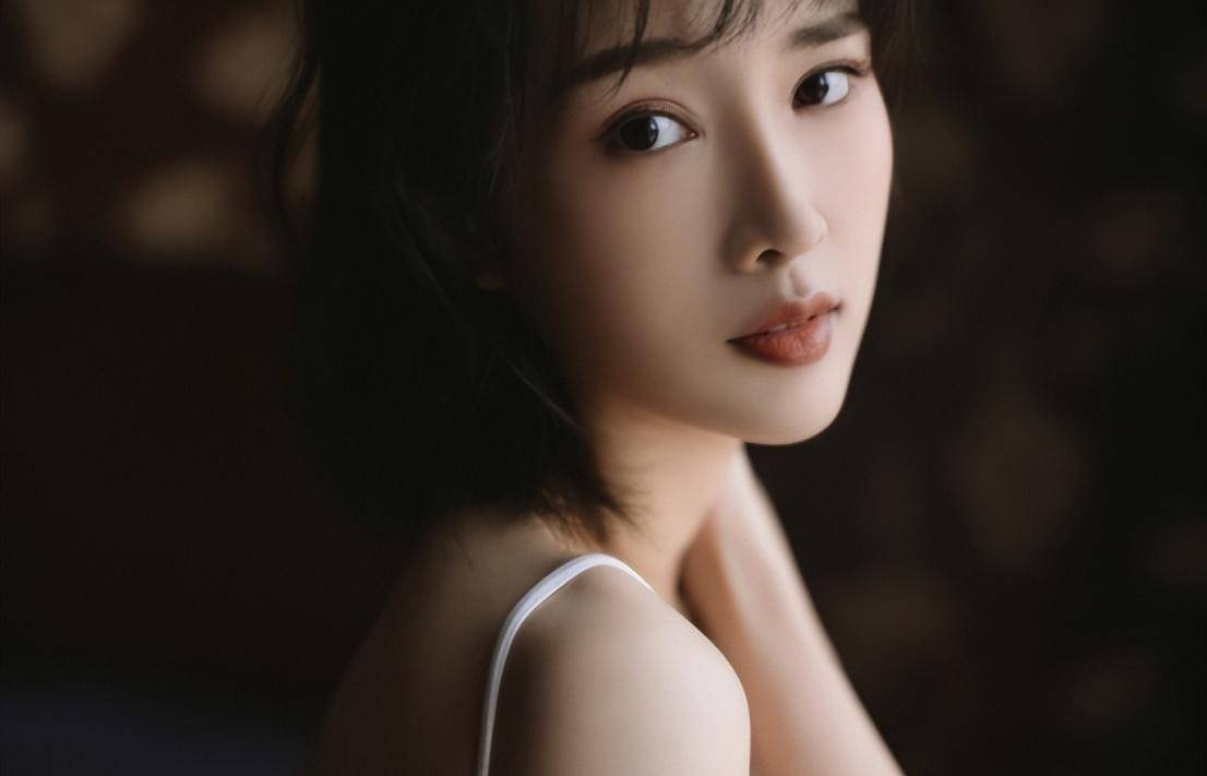 演员奚望在继父刘之冰的支持下一意孤行,她和女儿的遭遇_茹萍_父亲