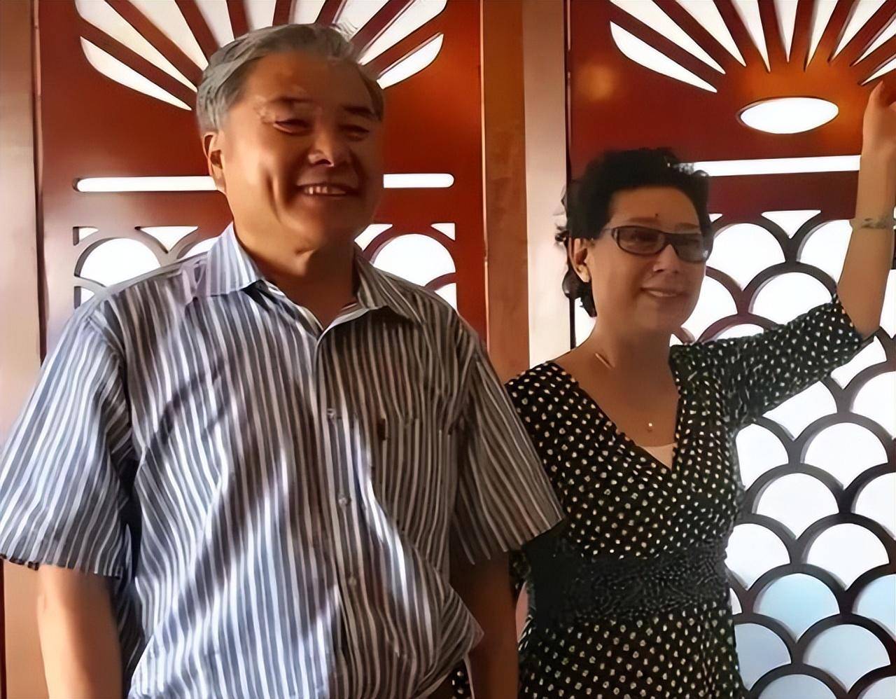 70岁关牧村带老公住豪华养老院,专人服务最高500万_男人_生活_江泓