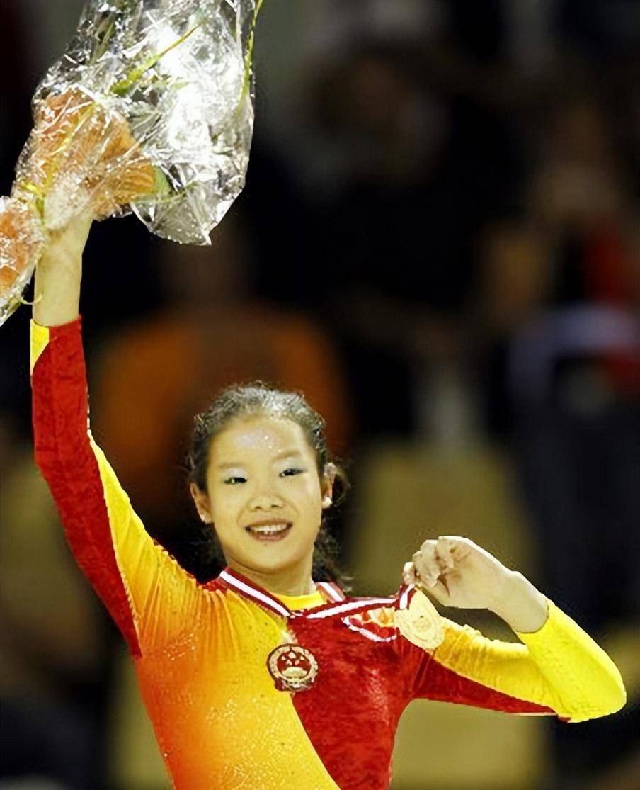 "体操女皇"程菲:单身34年,为何无人敢娶?_训练_教练_动作