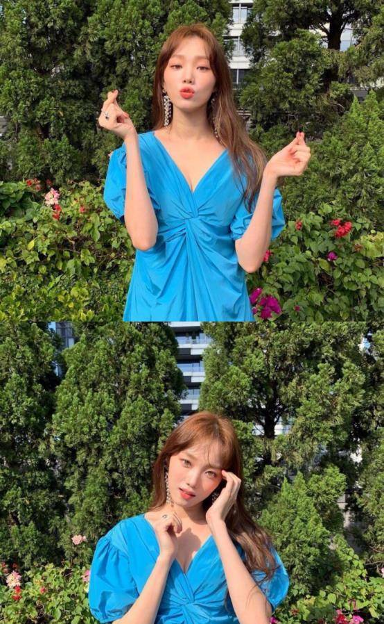 南韩"妖精"李圣经的穿搭模板,温柔中带着时尚,撩人而不自知_衬衫_好