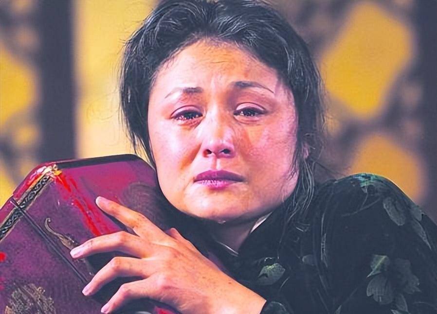 于月仙去世一年后,回头看丈夫张学松的选择,仍让人泪目_于父_大脚