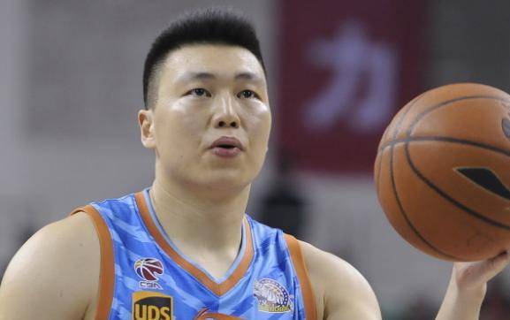 辽宁扣将保送决赛,李根直播谈复出,麦克勒莫被误会_联赛_比赛_张镇