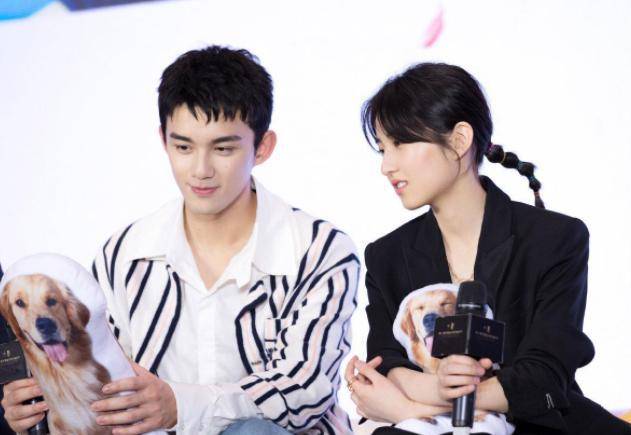 张子枫今年还有三部电影即将来袭,分别是搭档郭富城,吴磊,彭昱畅