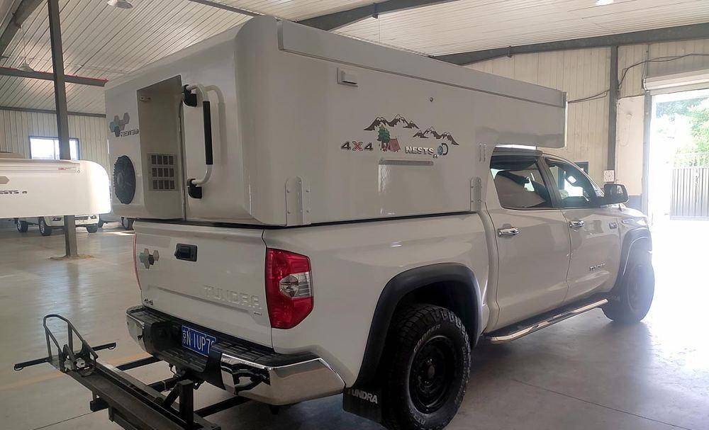 10多万满足精致露营,丰巢牌背驮式房车_搜狐汽车_搜狐网