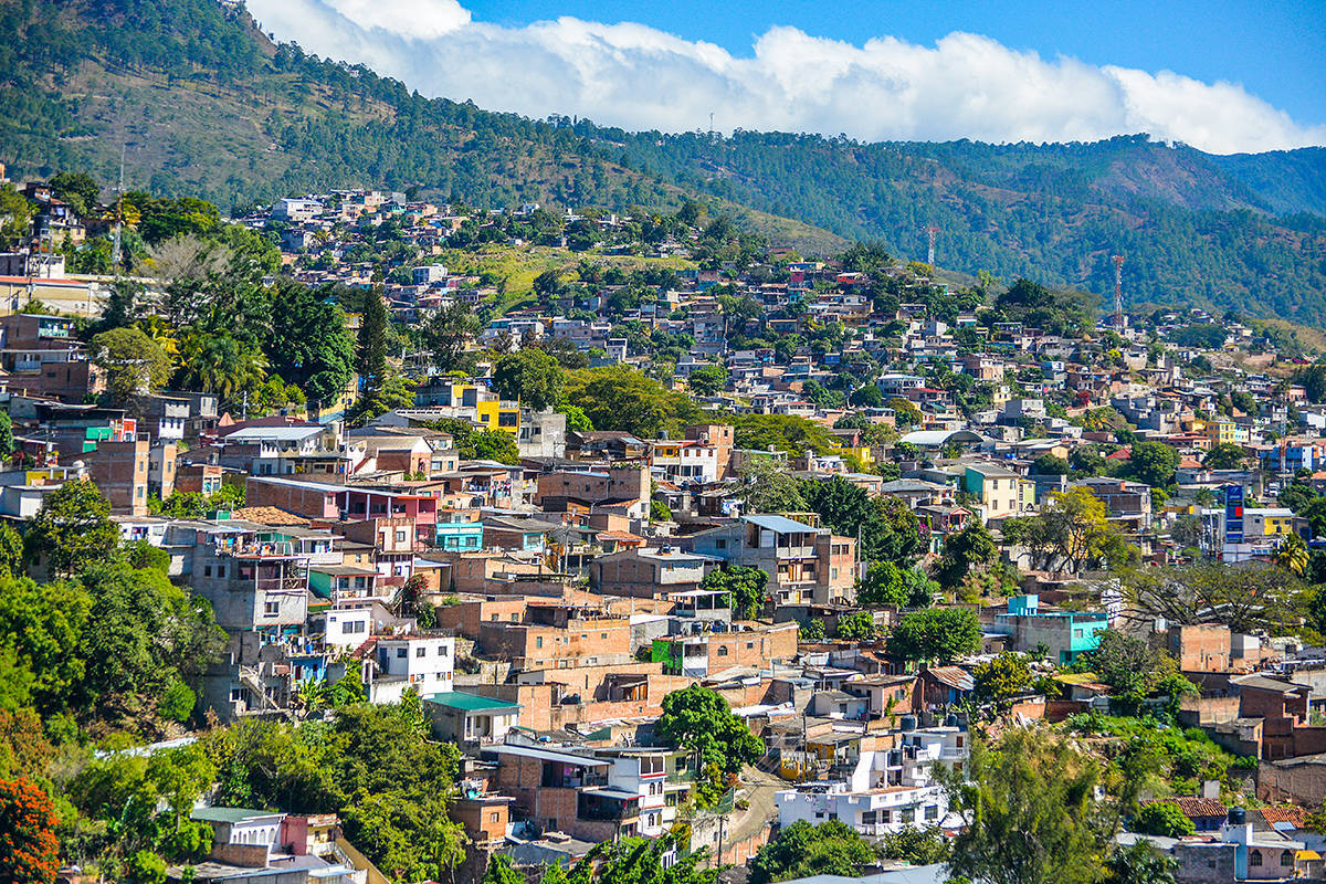 走进洪都拉斯首都,特古西加尔巴,白天与黑夜如童话故