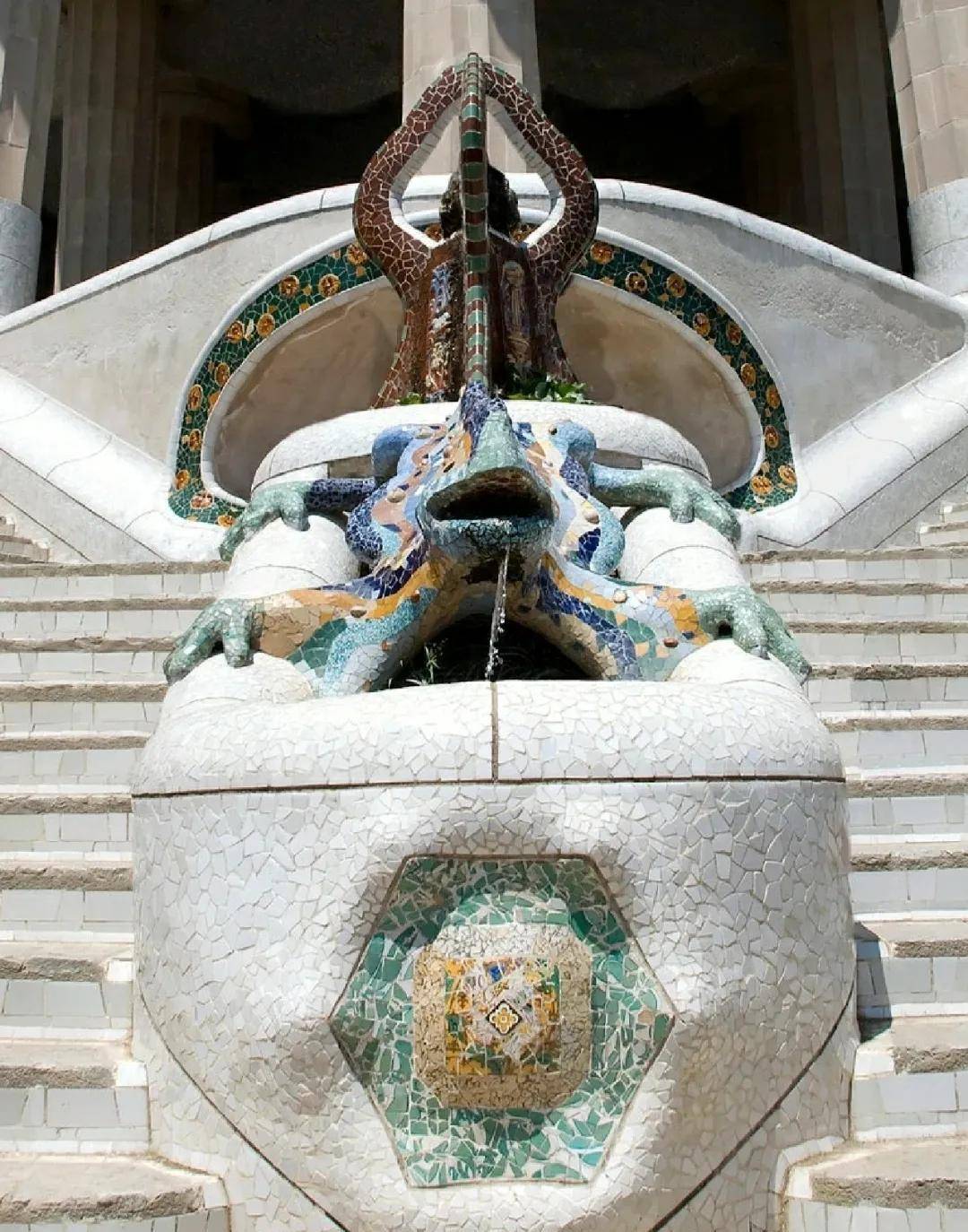 每日建筑d7 桂尔公园 park guell