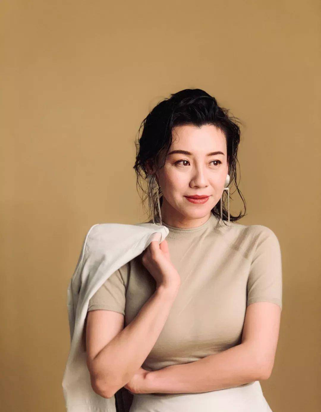 姚敏妈妈官宣入职!她因扮演赵丽颖的母亲_王俊凯_刘琳为_宣传