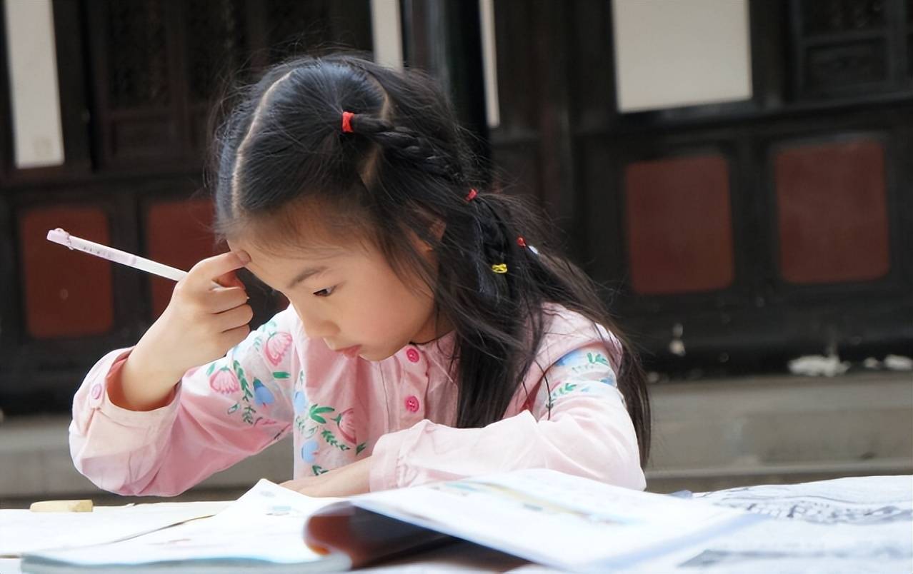 原创            少走几十年弯路？小学生开始流行盘手串解压，家长看后哭笑不得-小孩可以盘手串吗