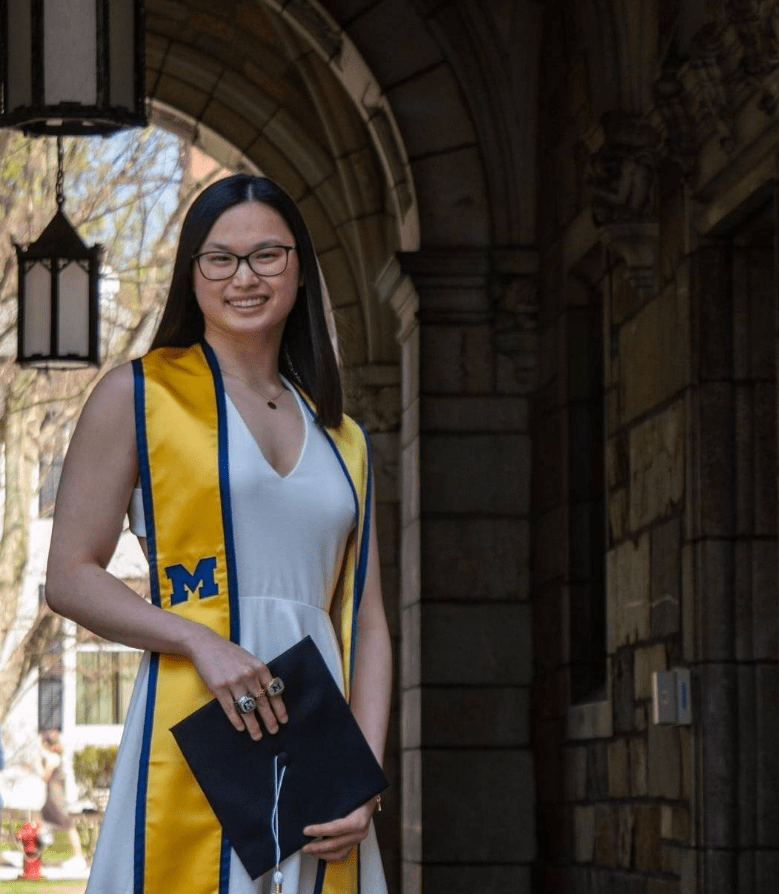 04秒战胜张雨霏,夺取世界第一_玛吉·麦克尼尔_游泳_较量