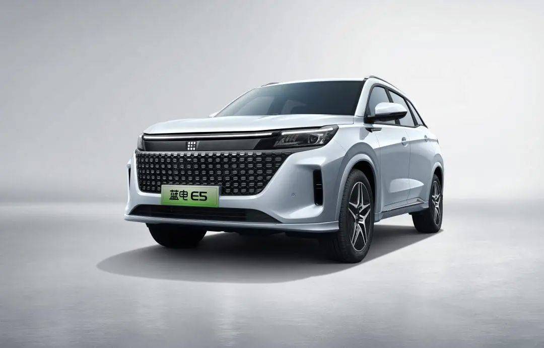 独立新品牌,赛力斯发布蓝电e5,售价13.99万元起_搜狐汽车_搜狐网
