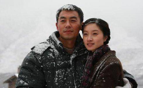 话说他和沈佳妮的爱情是娱乐圈少有的几对低调又幸福的,不过朱亚文也