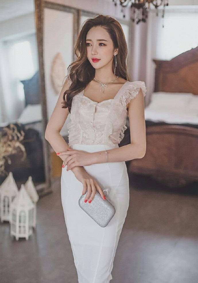 白色包臀长裙,气质非常的好,场也非常的高大上_设计_美女_礼服