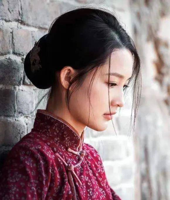 李沁的《人生之路》,她演"村花"很努力了_加林哥_刘巧珍_田小娥